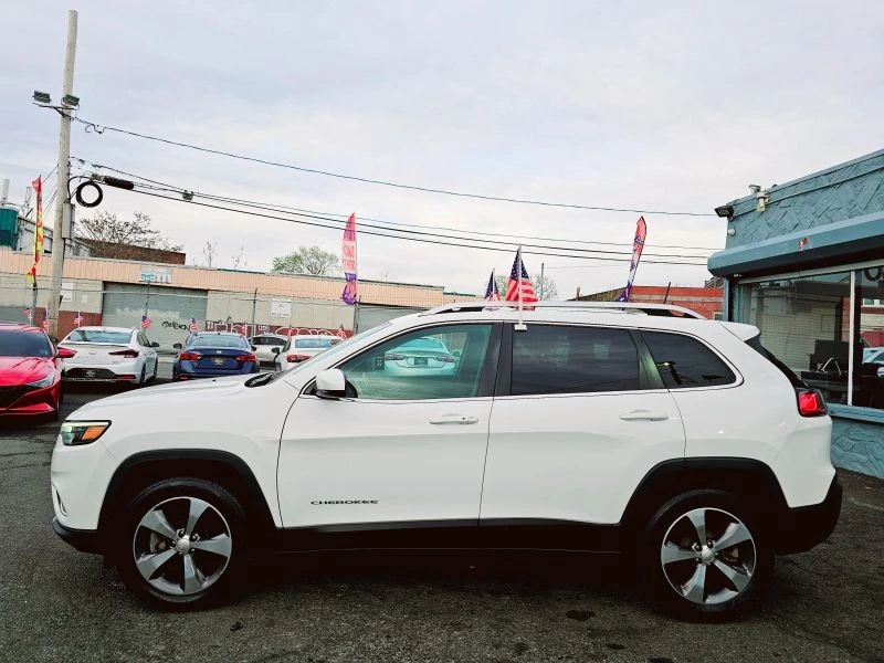 2019 Jeep KL Cherokee - Image 2 of 12