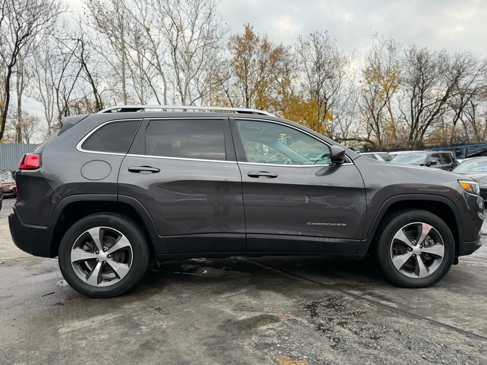 2019 Jeep KL Cherokee - Image 8 of 21