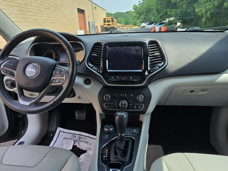 2019 Jeep KL Cherokee - Image 18 of 20