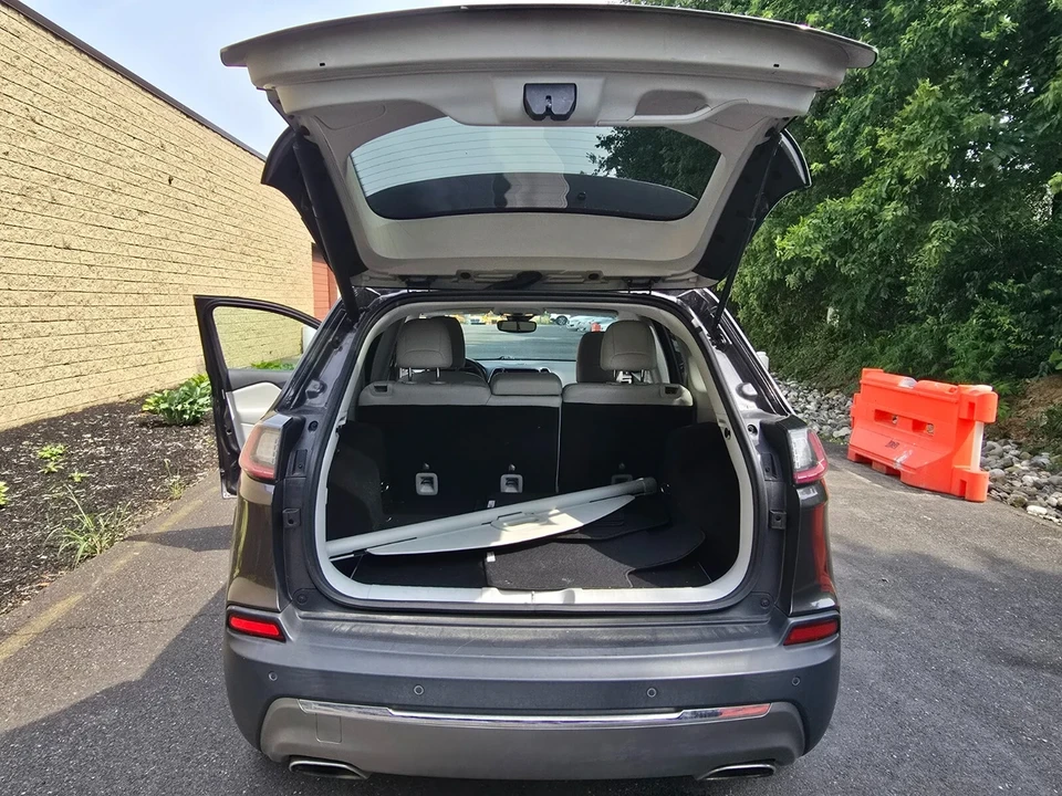 2019 Jeep KL Cherokee - Image 16 of 20
