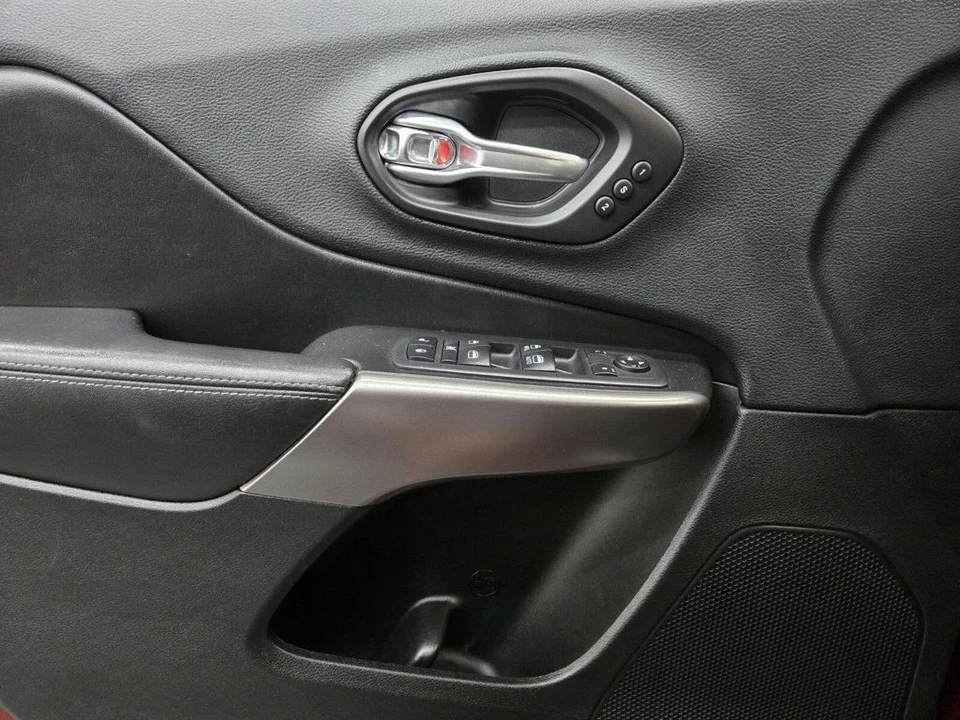 2019 Jeep KL Cherokee - Image 13 of 18