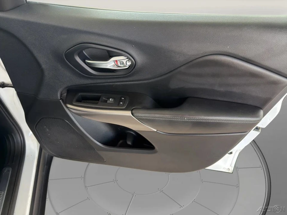 2019 Jeep KL Cherokee - Image 18 of 21