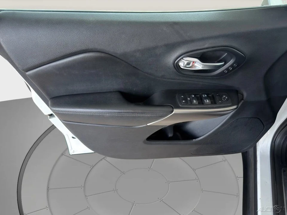 2019 Jeep KL Cherokee - Image 13 of 21
