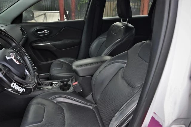2019 Jeep KL Cherokee - Image 9 of 16