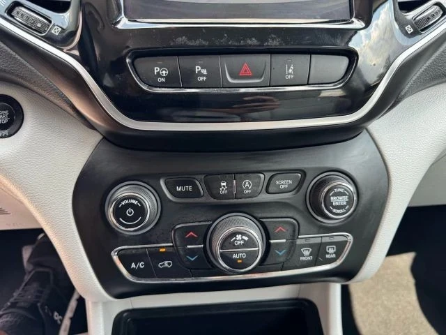 2019 Jeep KL Cherokee - Image 15 of 21