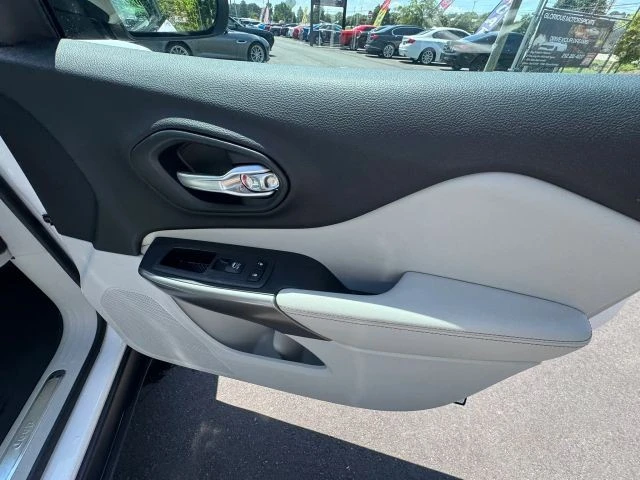 2019 Jeep KL Cherokee - Image 26 of 31