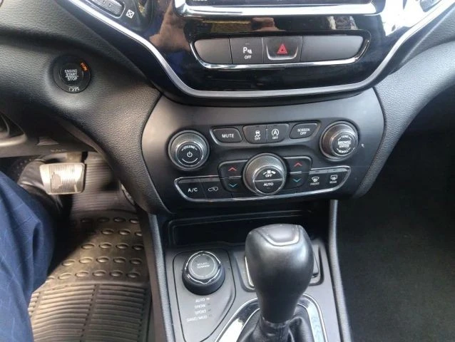 2019 Jeep KL Cherokee - Image 13 of 31