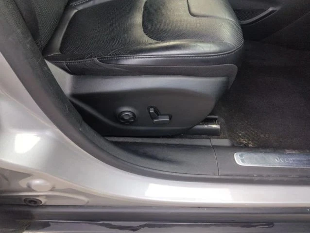 2019 Jeep KL Cherokee - Image 28 of 31