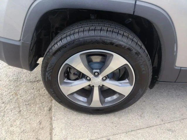 2019 Jeep KL Cherokee - Image 30 of 31