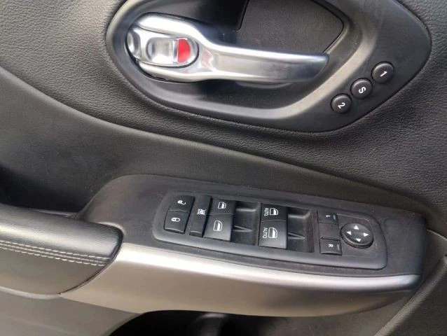 2019 Jeep KL Cherokee - Image 17 of 31