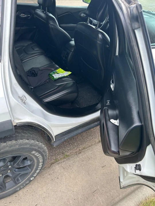 2019 Jeep KL Cherokee - Image 2 of 13