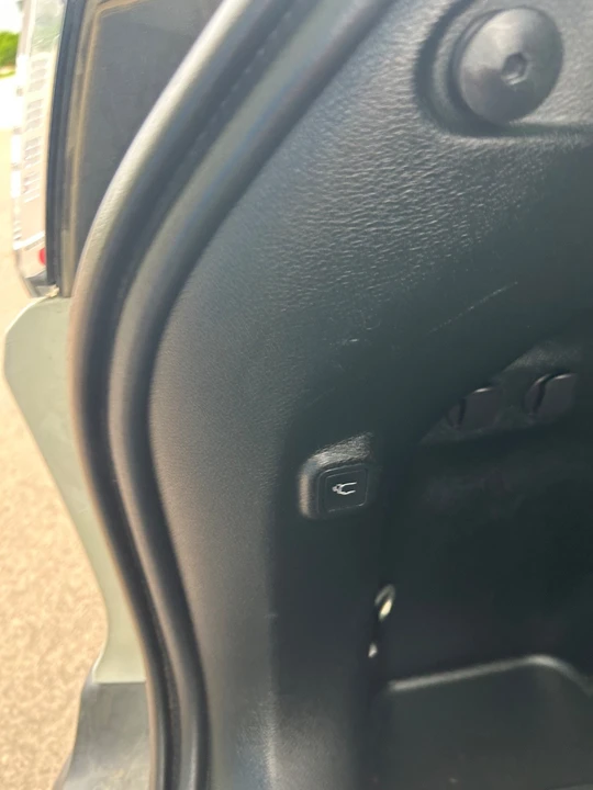 2019 Jeep KL Cherokee - Image 4 of 13