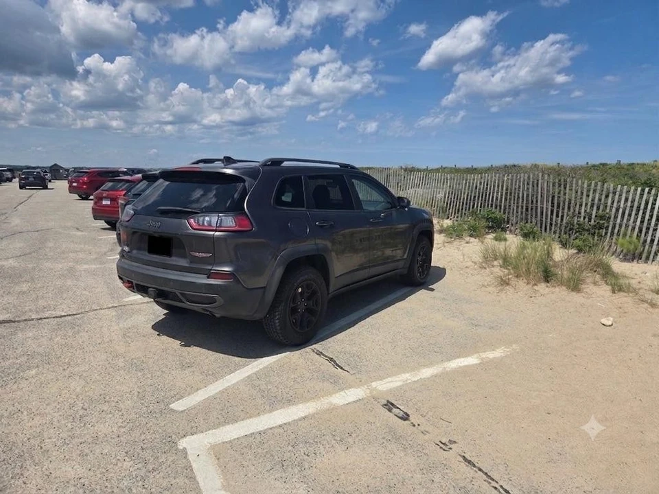 2019 Jeep KL Cherokee - Image 2 of 10