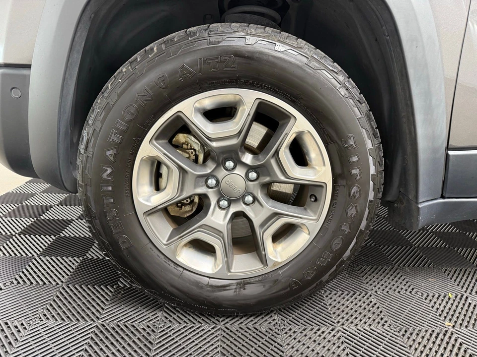2019 Jeep KL Cherokee - Image 12 of 21