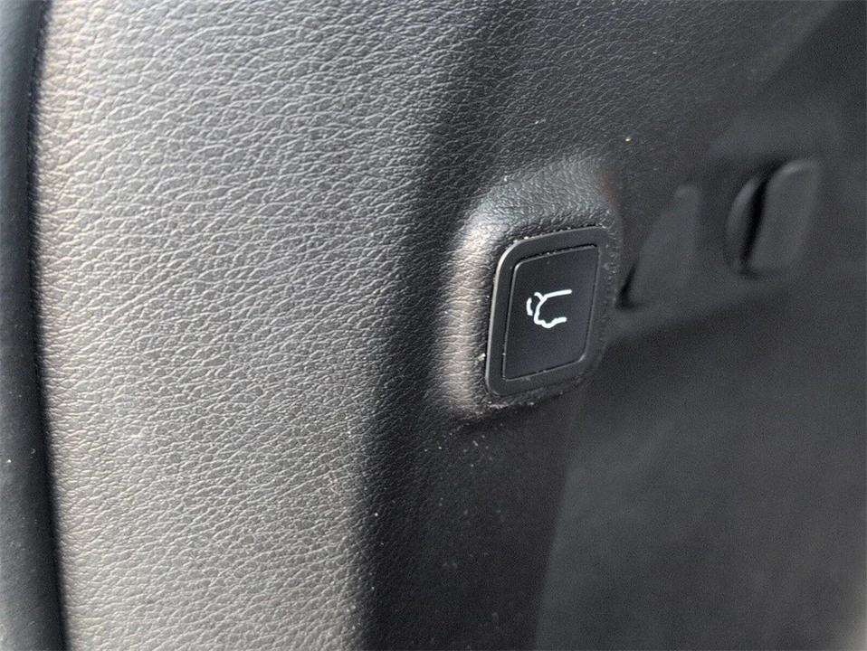2019 Jeep KL Cherokee - Image 10 of 12