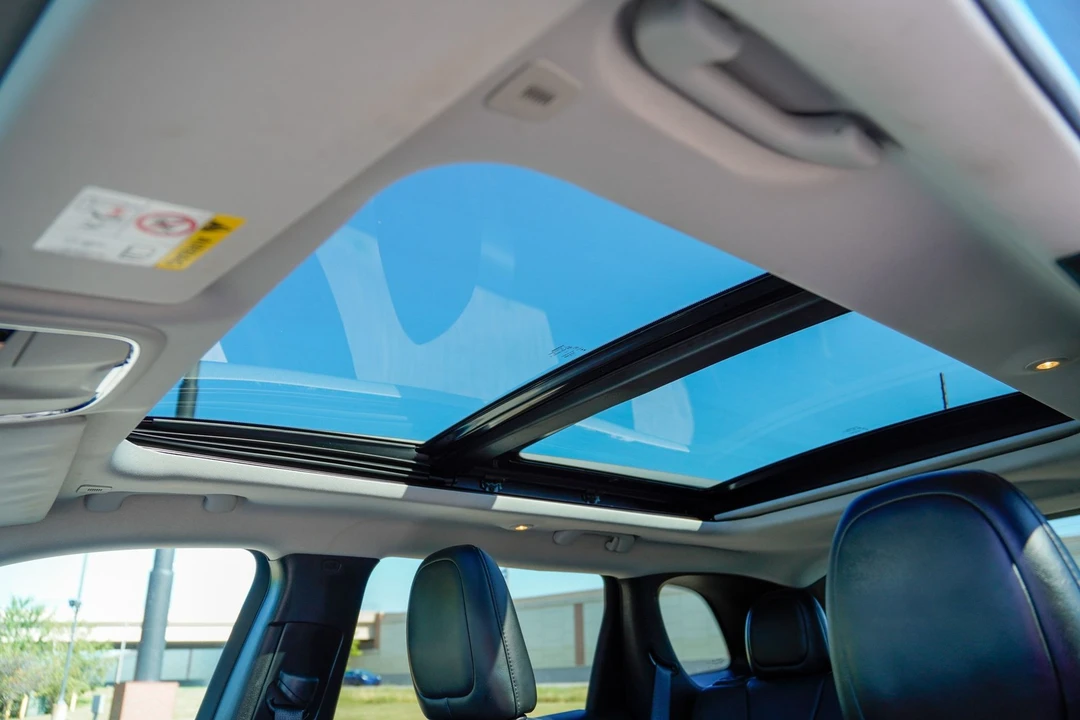 2019 Jeep KL Cherokee - Image 12 of 31