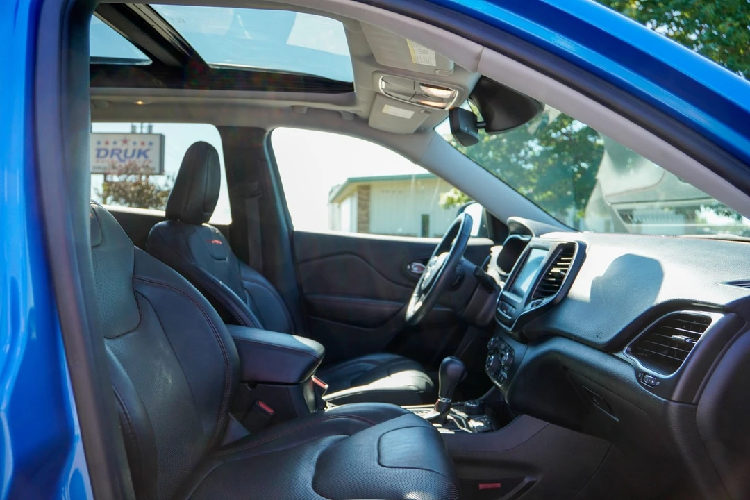 2019 Jeep KL Cherokee - Image 17 of 31