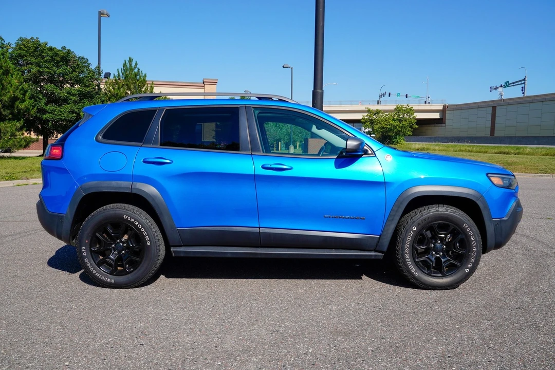 2019 Jeep KL Cherokee - Image 2 of 31