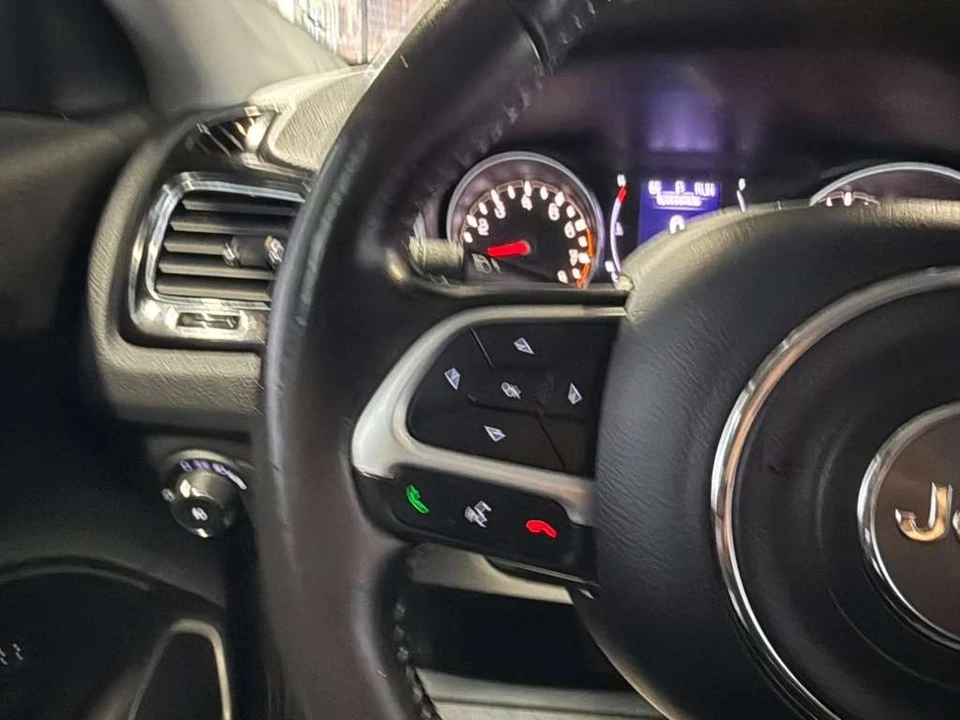 2019 Jeep Compass - Image 13 of 31