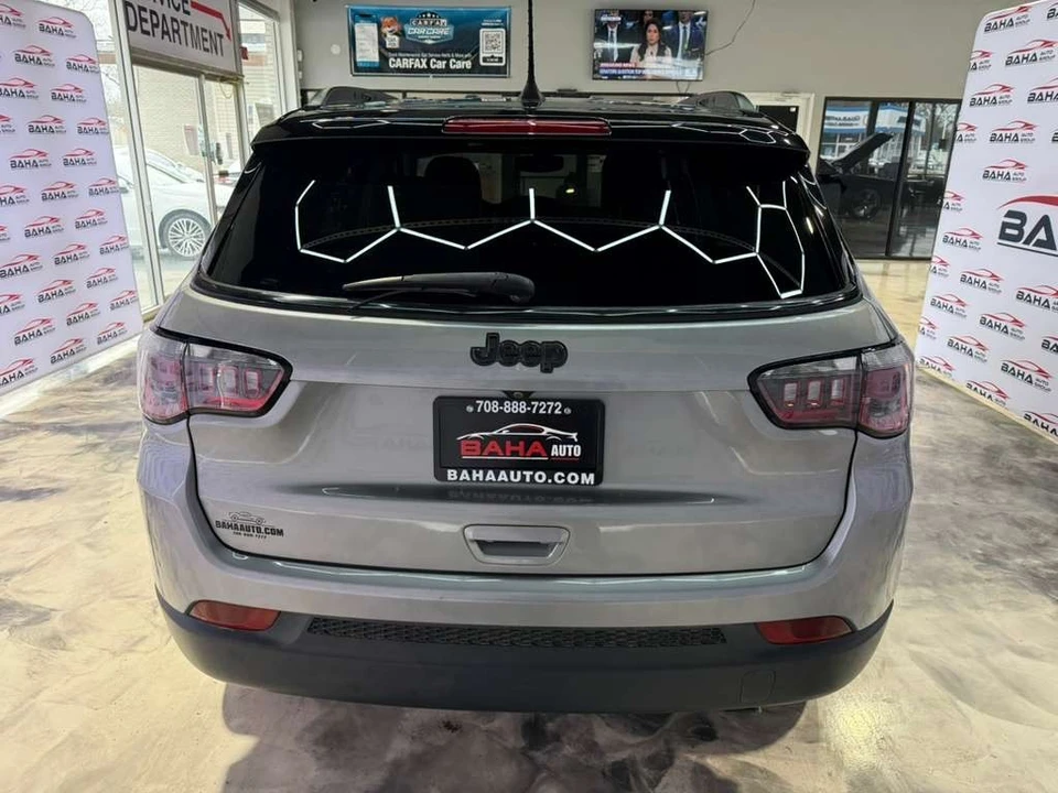2019 Jeep Compass - Image 9 of 21