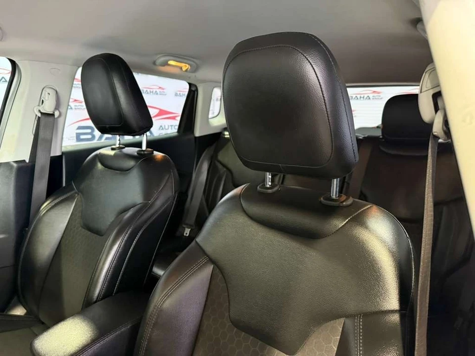 2019 Jeep Compass - Image 29 of 31