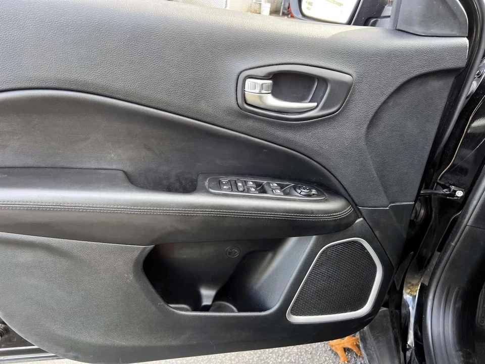 2019 Jeep Compass - Image 14 of 21
