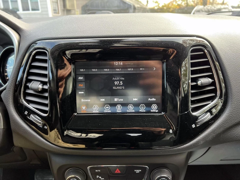 2019 Jeep Compass - Image 15 of 21
