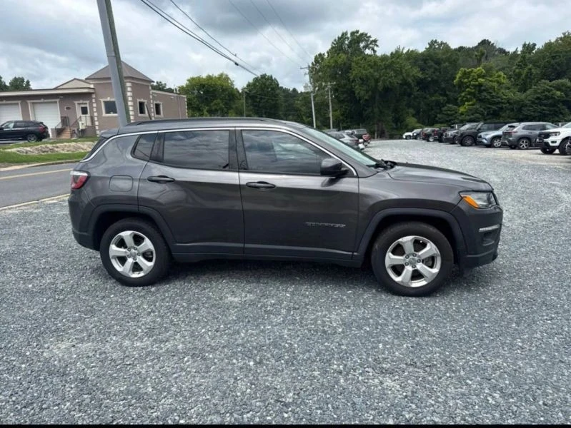 2019 Jeep Compass - Image 4 of 8