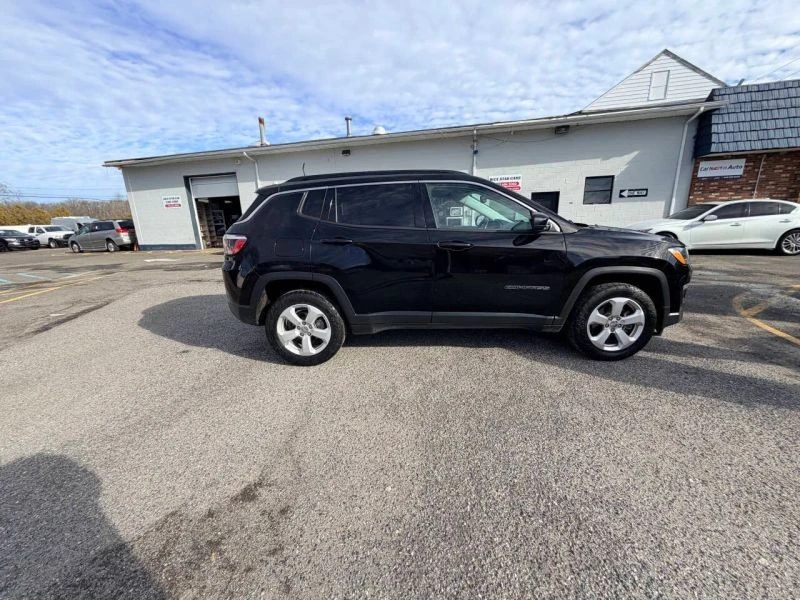 2019 Jeep Compass - Image 11 of 12