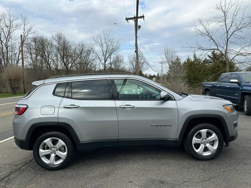 2019 Jeep Compass - Image 8 of 12