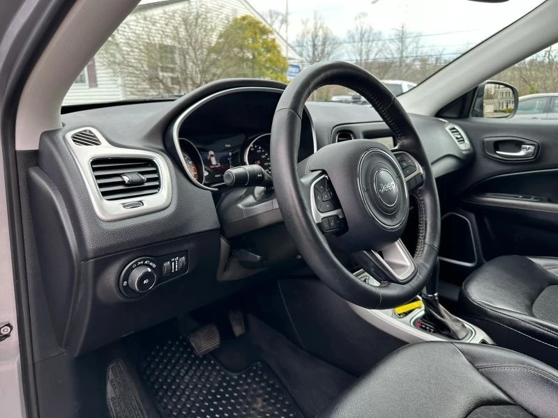 2019 Jeep Compass - Image 10 of 12