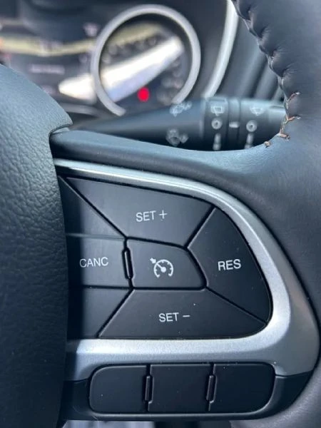 2019 Jeep Compass - Image 11 of 12