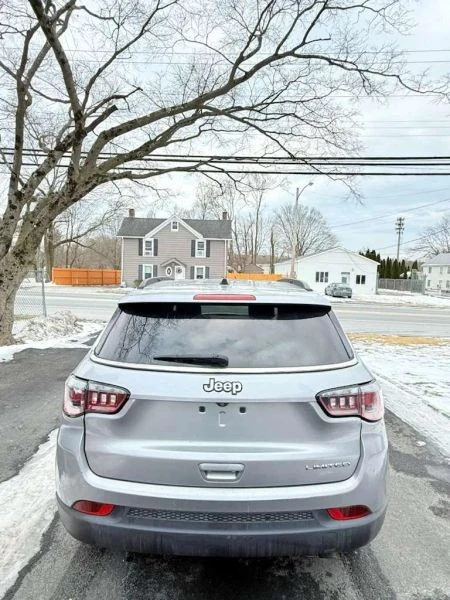 2019 Jeep Compass - Image 5 of 12