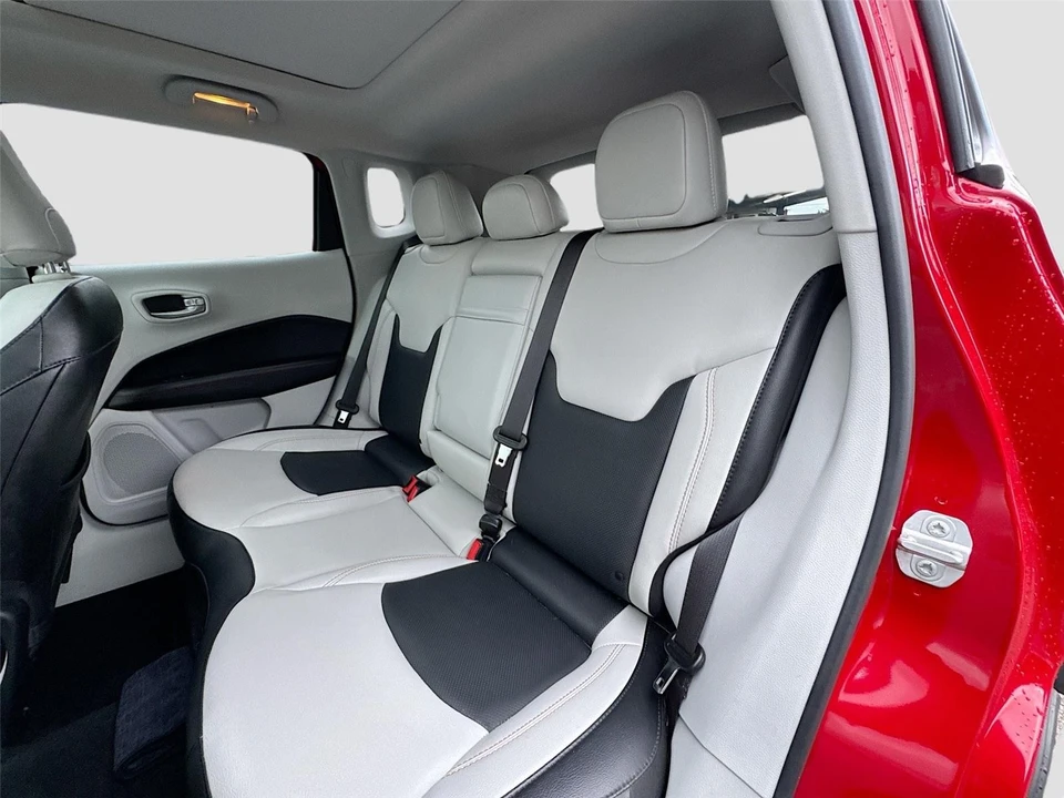 2019 Jeep Compass - Image 13 of 16