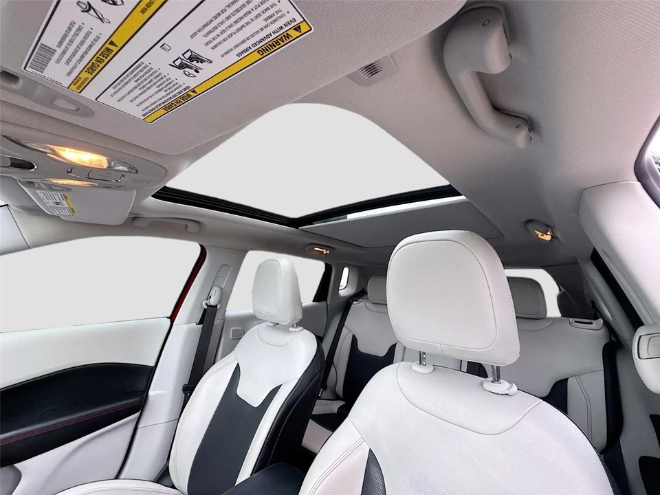 2019 Jeep Compass - Image 11 of 16