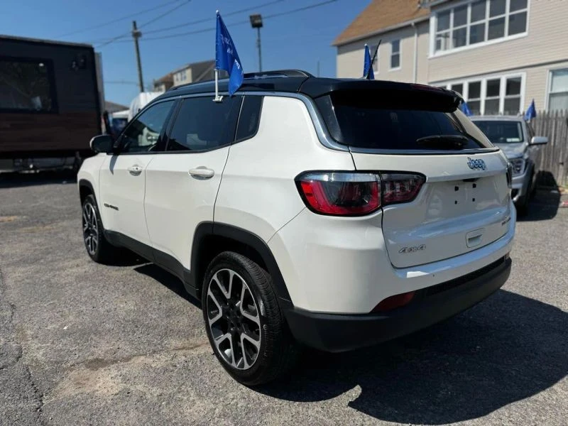 2019 Jeep Compass - Image 8 of 12