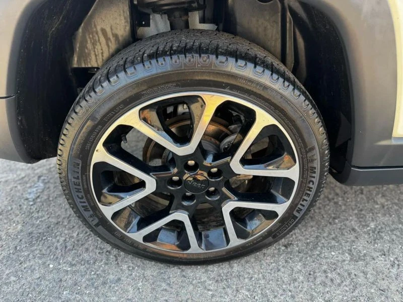 2019 Jeep Compass - Image 11 of 12