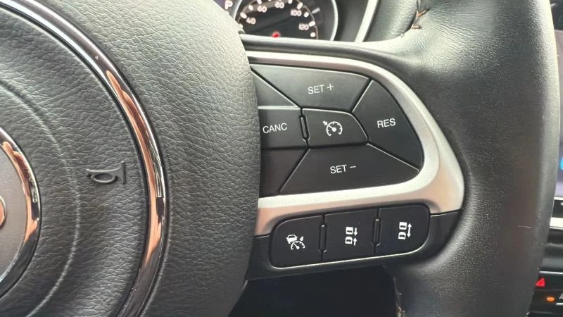 2019 Jeep Compass - Image 11 of 12