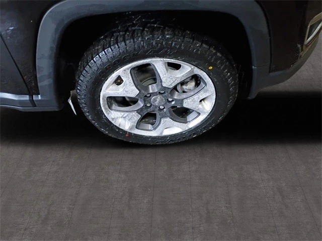2019 Jeep Compass - Image 10 of 21