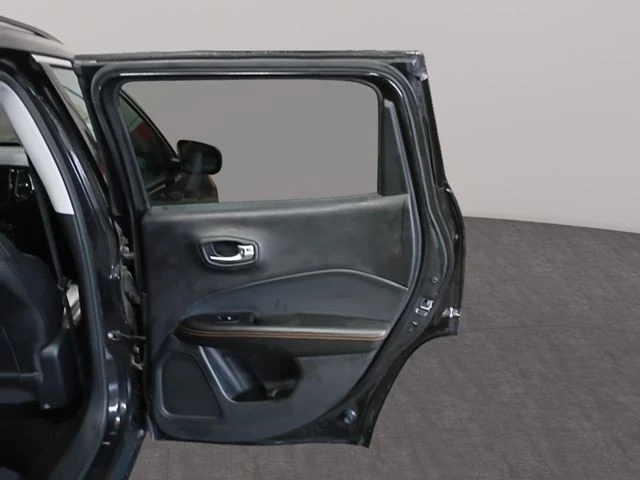 2019 Jeep Compass - Image 18 of 21