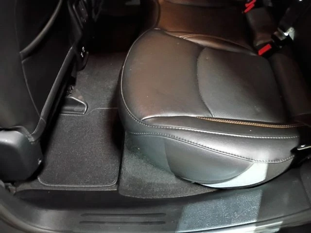 2019 Jeep Compass - Image 14 of 21