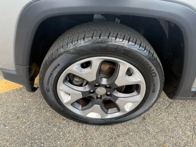2019 Jeep Compass - Image 9 of 12