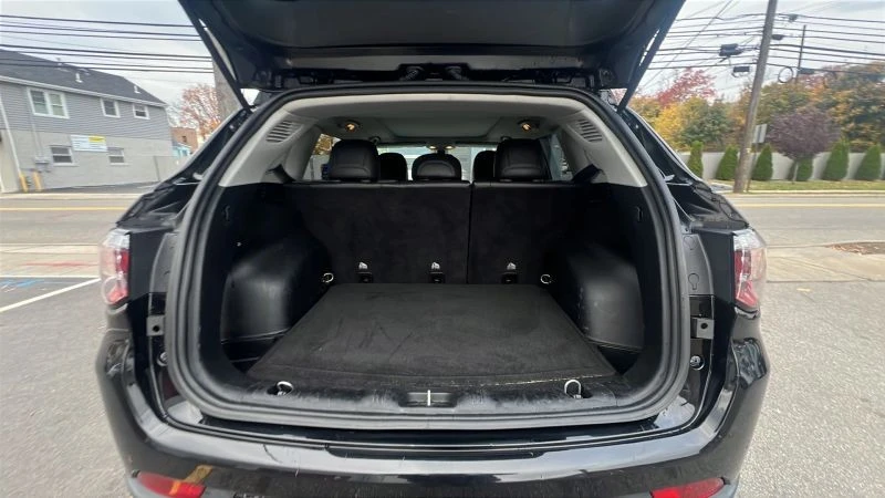 2019 Jeep Compass - Image 10 of 12