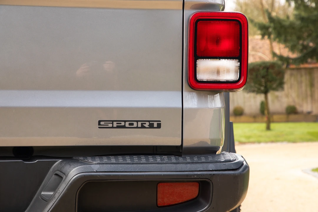 2019 Jeep JT Gladiator - Image 24 of 31