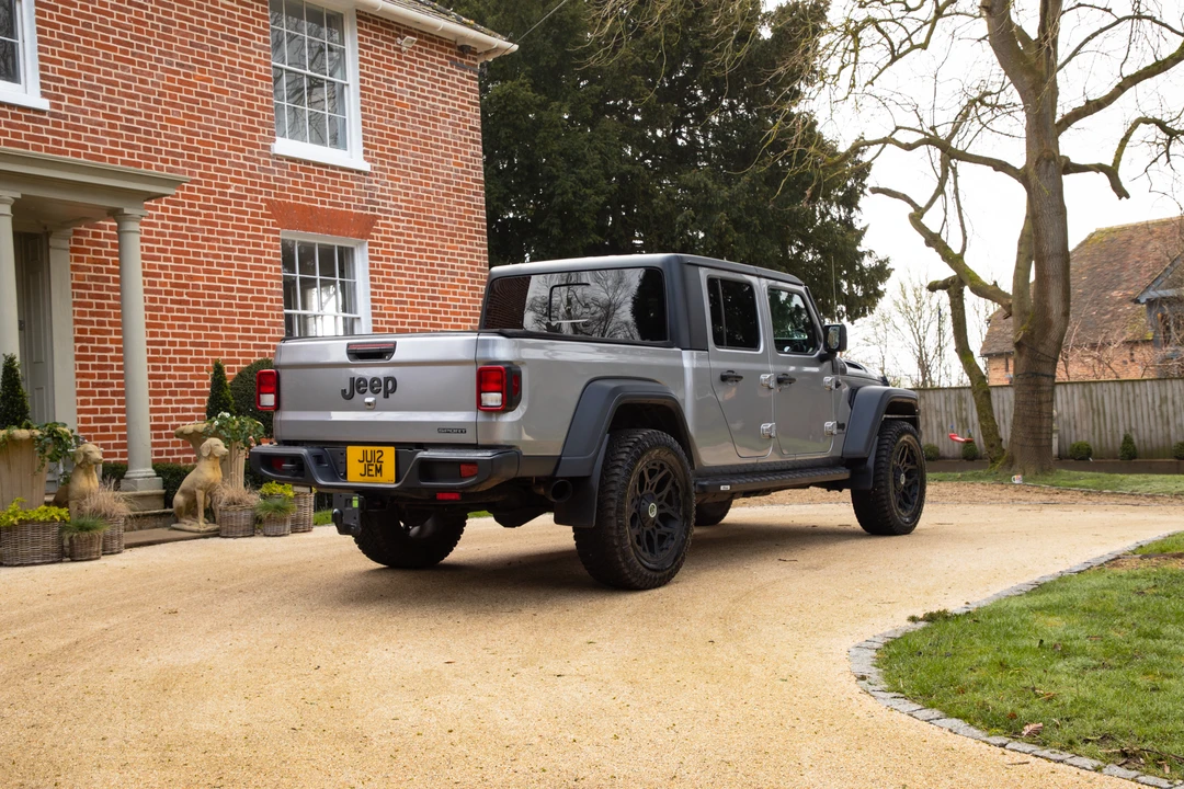 2019 Jeep JT Gladiator - Image 13 of 31