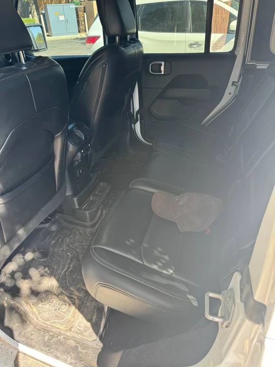 2019 Jeep JL Wrangler - Image 12 of 13