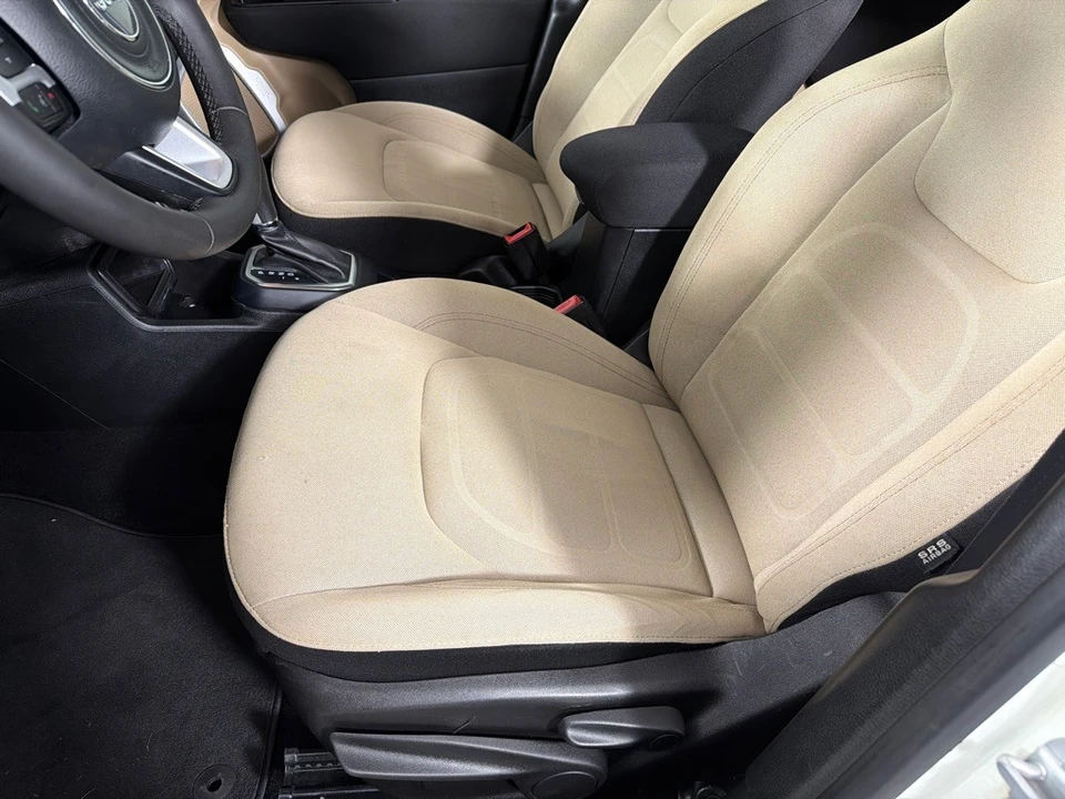 2019 Jeep Renegade - Image 12 of 21