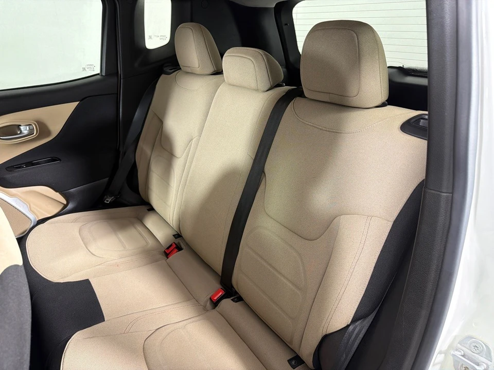 2019 Jeep Renegade - Image 20 of 21