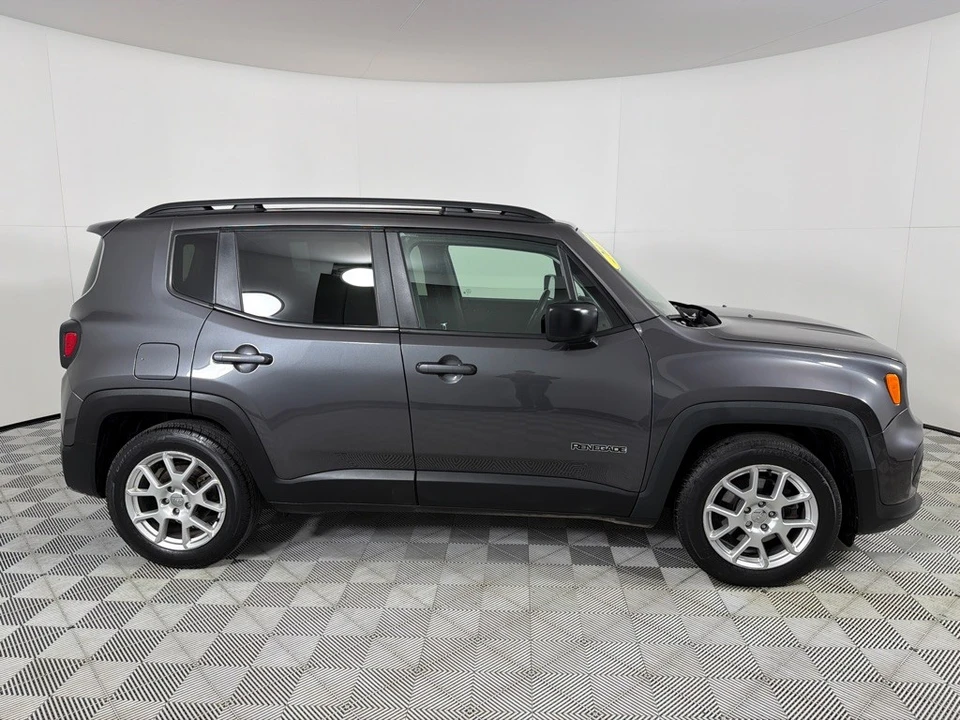 2019 Jeep Renegade - Image 4 of 21