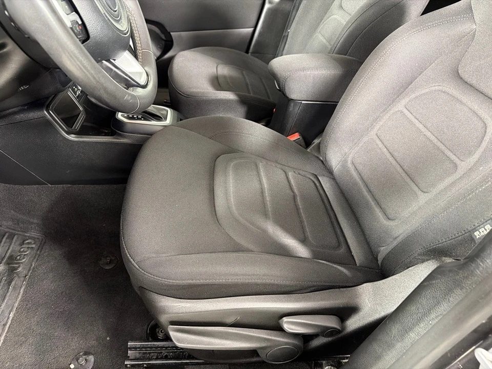 2019 Jeep Renegade - Image 11 of 21
